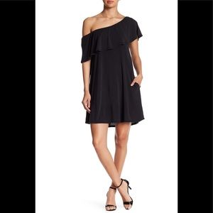 ✨NWOT✨ONE SHOULDER/ OFF SHOULDER DRESS